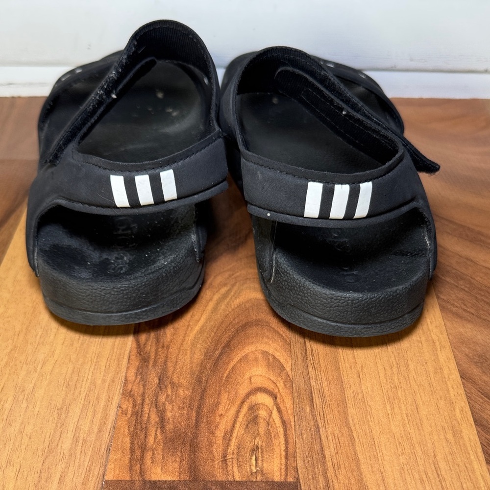 Adidas Kids Black Slide Sandals - Picture 4 of 7